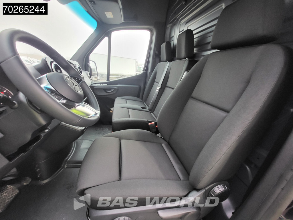 Mercedes-Benz Sprinter 319 CDI Automaat L3H2 2025model LED 3500kg trekhaak Camera Airco Cruise 15m3 Airco Cruise control 13