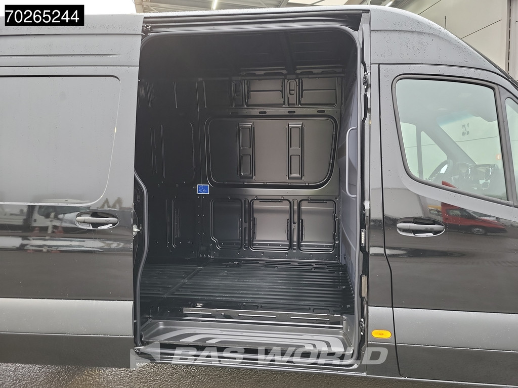 Mercedes-Benz Sprinter 319 CDI Automaat L3H2 2025model LED 3500kg trekhaak Camera Airco Cruise 15m3 Airco Cruise control 8