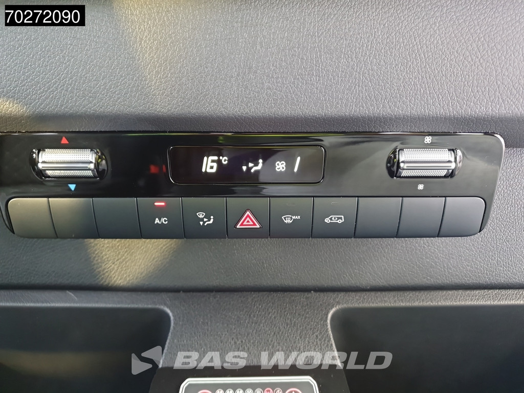 Mercedes-Benz Sprinter 319 CDI Automaat VIP Personenvervoer Taxi TV Webasto klima Kombi Tourer Navi LED Airco Dubbel cabine Cruise control 21