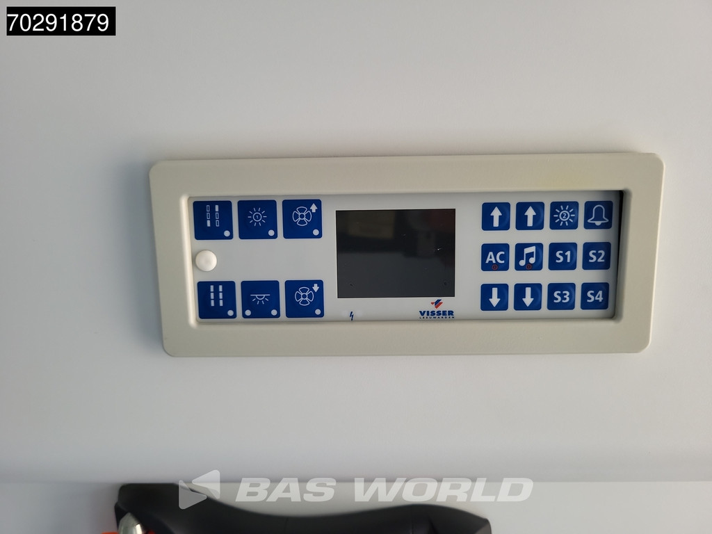 Mercedes-Benz Sprinter 319 CDI Marge! 3.0L V6 Automaat 2x Schuifdeur Airco Cruise Euro6 Krankenwagen Rettungswagen 8m3 Airco Cruise control 17