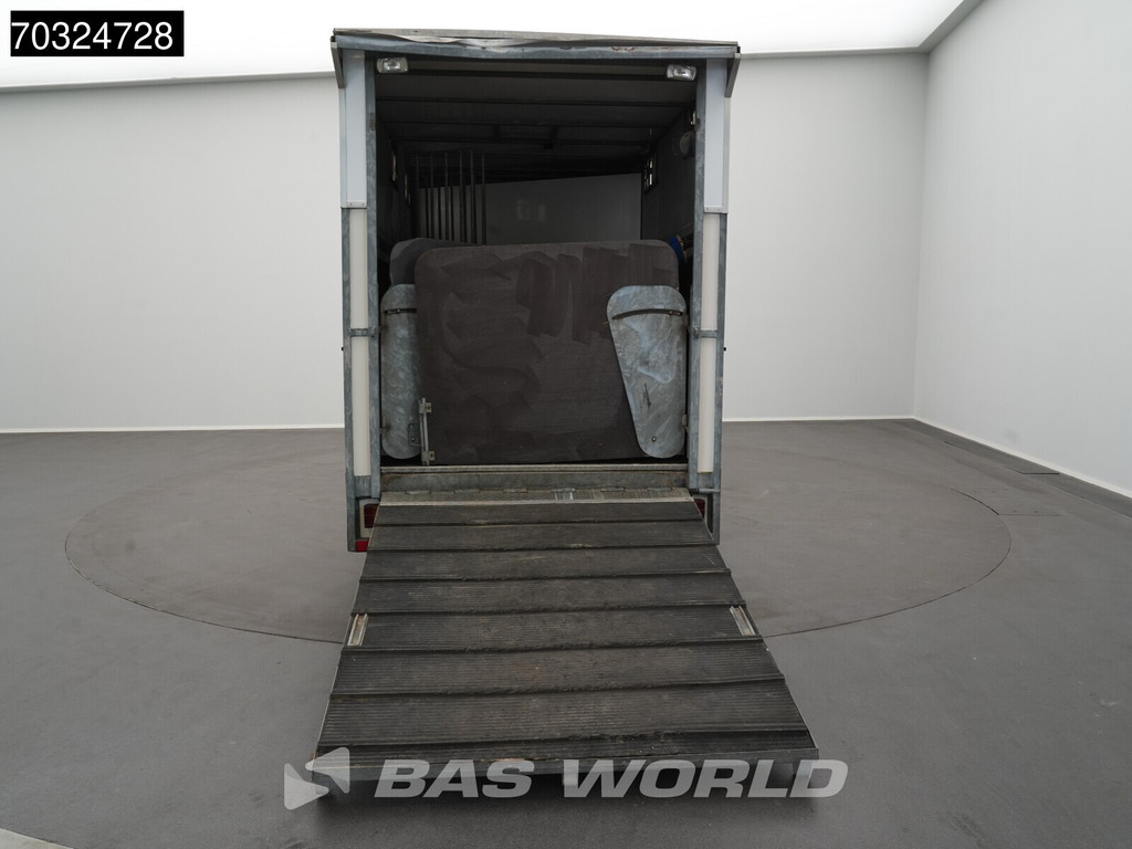 Mercedes-Benz Sprinter 412 D Dubbellucht Paardenwagen Horsetruck Pferdenwagen Veevervoer 10