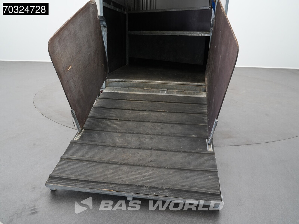 Mercedes-Benz Sprinter 412 D Dubbellucht Paardenwagen Horsetruck Pferdenwagen Veevervoer 11