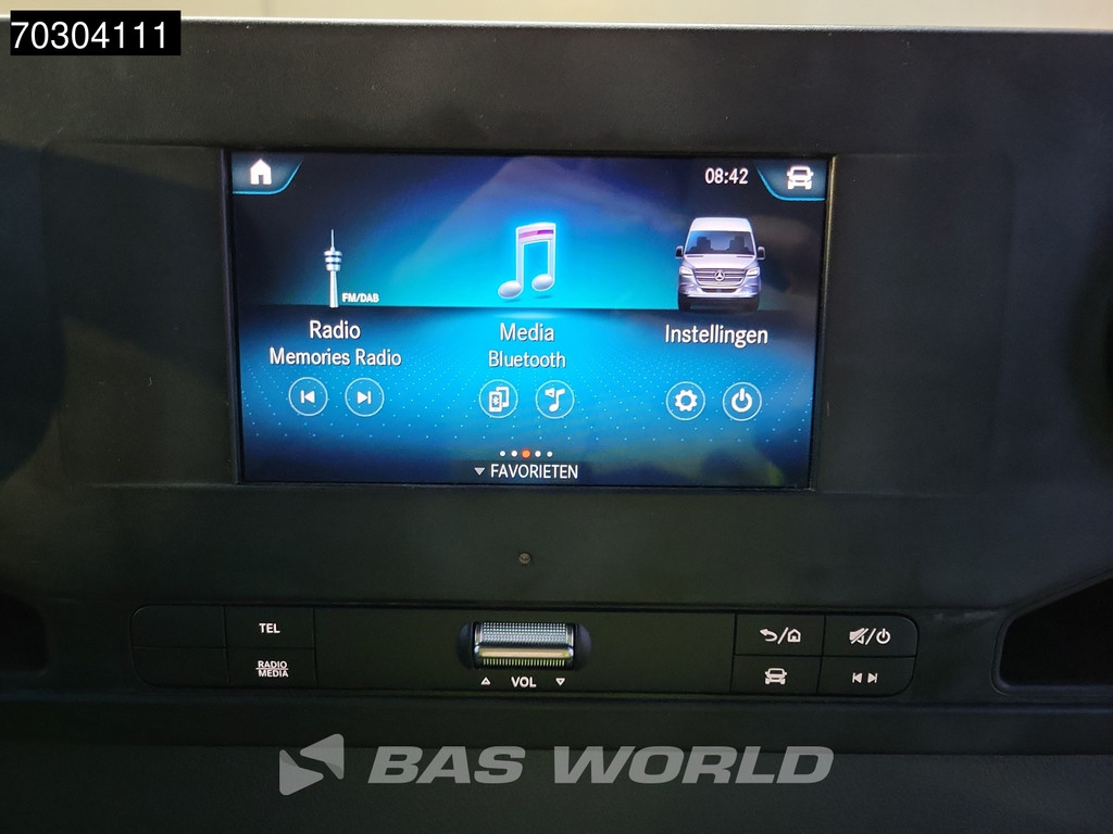 Mercedes-Benz Sprinter 514 CDI Dubbellucht Bakwagen Achterdeuren Airco Cruise MBUX CarPlay Euro6 Meubelbak Koffer Airco Cruise control 12