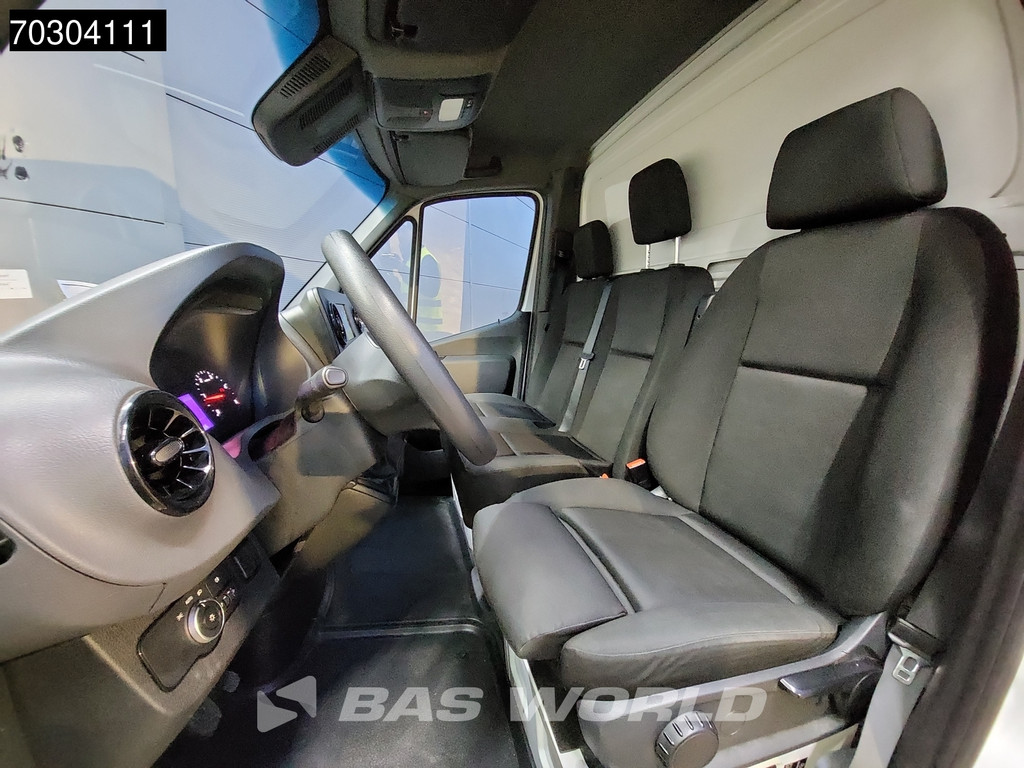 Mercedes-Benz Sprinter 514 CDI Dubbellucht Bakwagen Achterdeuren Airco Cruise MBUX CarPlay Euro6 Meubelbak Koffer Airco Cruise control 9