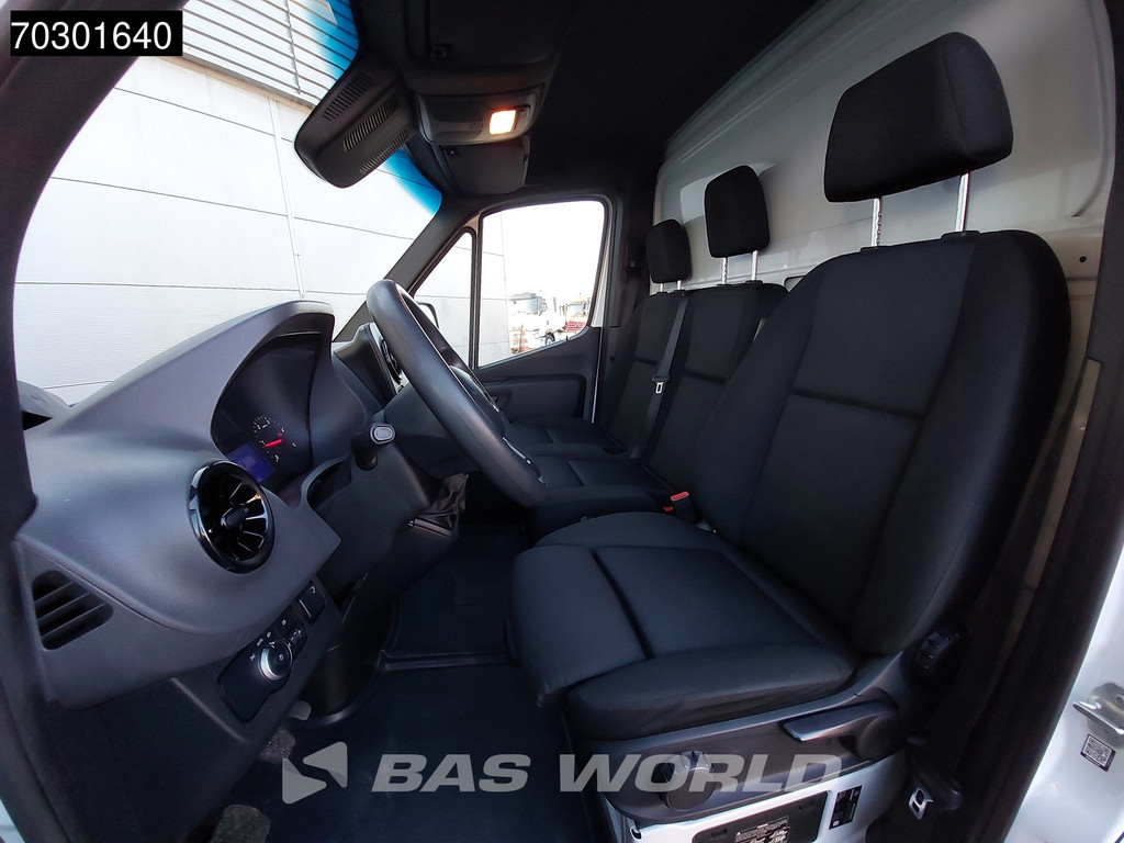Mercedes-Benz Sprinter 514 CDI Dubbellucht Bakwagen Airco Cruise MBUX CarPlay Euro6 Meubelbak Koffer Airco Cruise control 10