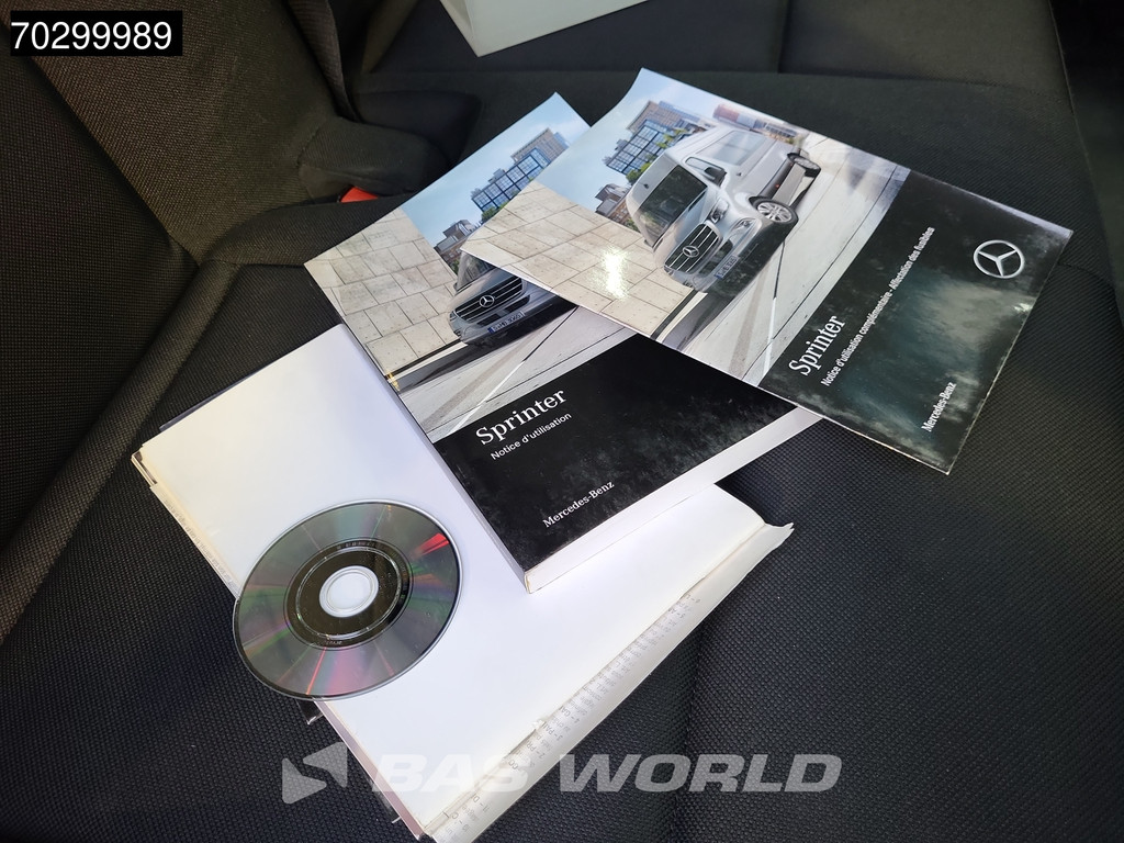 Mercedes-Benz Sprinter 514 CDI Laadkep Zijdeur Dubbelucht Bakwagen Airco Cruise DHollandia Euro6 Meubelbak Koffer Airco Cruise control 19