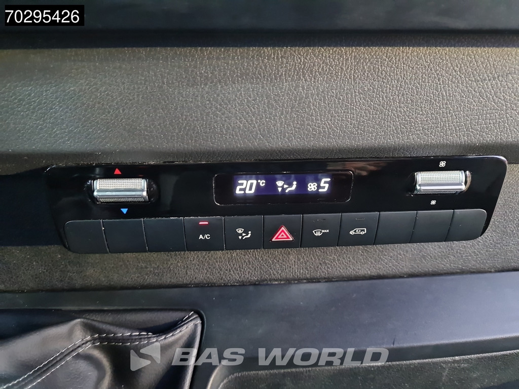 Mercedes-Benz Sprinter 514 CDI Laadklep Dubbellucht Zijdeur Bakwagen Airco Cruise MBUX CarPlay DHollandia Euro6 Meubelbak Koffer Airco Cruise control 15