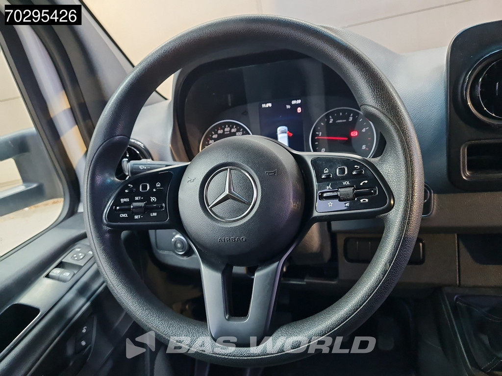 Mercedes-Benz Sprinter 514 CDI Laadklep Dubbellucht Zijdeur Bakwagen Airco Cruise MBUX CarPlay DHollandia Euro6 Meubelbak Koffer Airco Cruise control 17