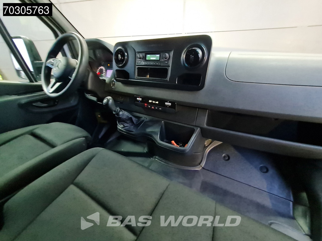 Mercedes-Benz Sprinter 514 CDI Laadklep Zijdeur Dubbellucht Bakwagen Airco Cruise DHollandia Euro6 Meubelbak Koffer Airco Cruise control 10