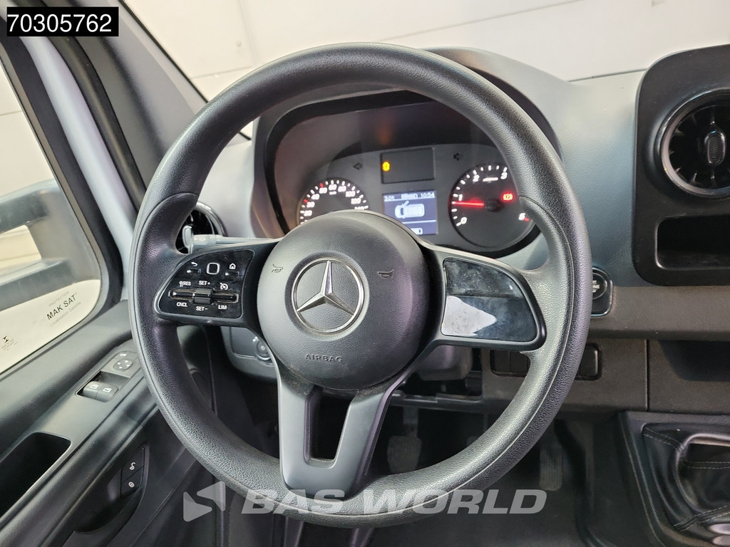 Mercedes-Benz Sprinter 514 CDI Laadklep Zijdeur Dubbellucht Bakwagen Airco Cruise DHollandia Euro6 Meubelbak Koffer Airco Cruise control 18