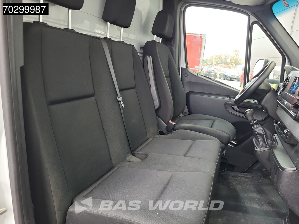 Mercedes-Benz Sprinter 514 CDI Laadklep Zijdeur Dubbellucht Bakwagen Airco Cruise MBUX CarPlay DHollandia Euro6 Meubelbak Koffer Airco Cruise control 13