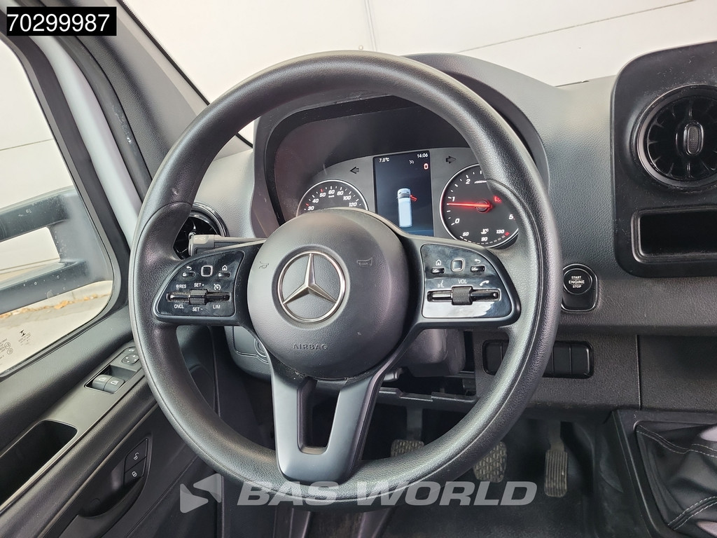Mercedes-Benz Sprinter 514 CDI Laadklep Zijdeur Dubbellucht Bakwagen Airco Cruise MBUX CarPlay DHollandia Euro6 Meubelbak Koffer Airco Cruise control 18