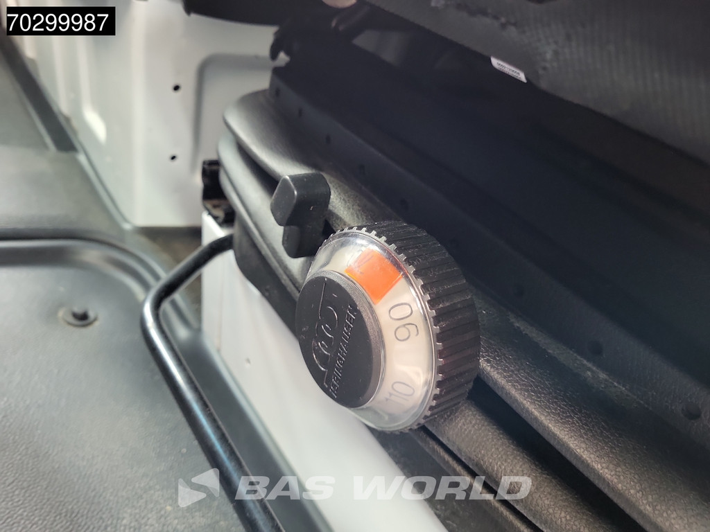 Mercedes-Benz Sprinter 514 CDI Laadklep Zijdeur Dubbellucht Bakwagen Airco Cruise MBUX CarPlay DHollandia Euro6 Meubelbak Koffer Airco Cruise control 21