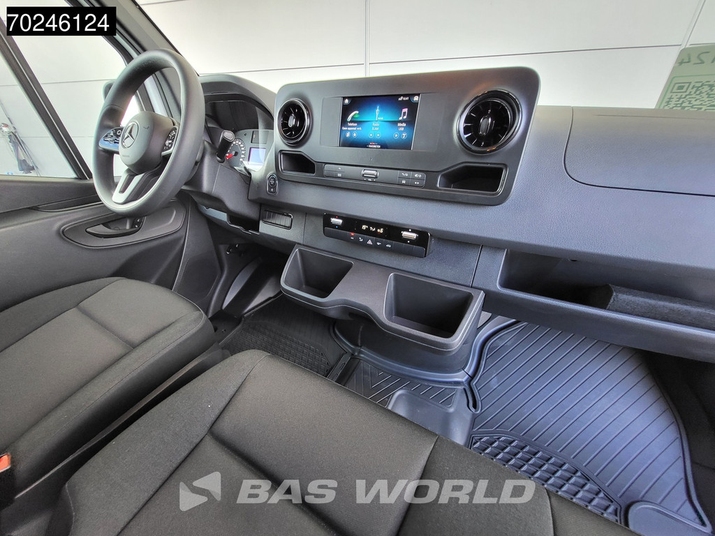 Mercedes-Benz Sprinter 515 CDI Automaat 1000kg Laadklep Zijdeur Dubbellucht Bakwagen MBUX Airco Cruise CarPlay DHollandia Euro6 Koffer Meubelbak 21m3 Airco Cruise control 10