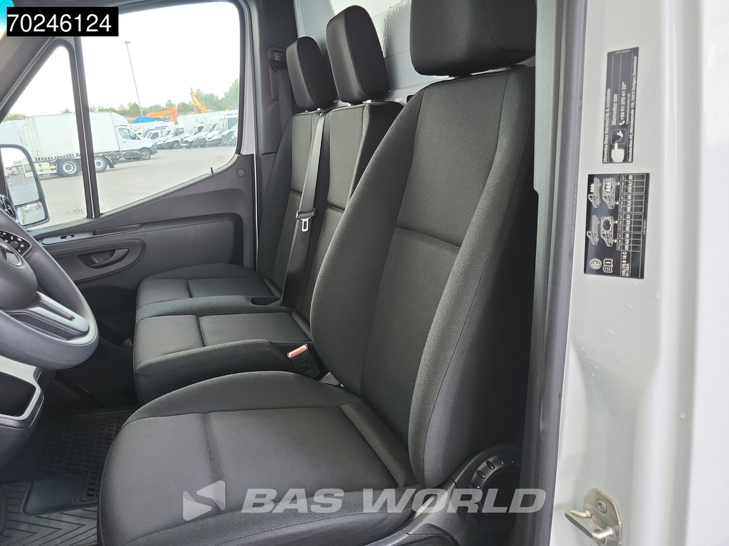 Mercedes-Benz Sprinter 515 CDI Automaat 1000kg Laadklep Zijdeur Dubbellucht Bakwagen MBUX Airco Cruise CarPlay DHollandia Euro6 Koffer Meubelbak 21m3 Airco Cruise control 12