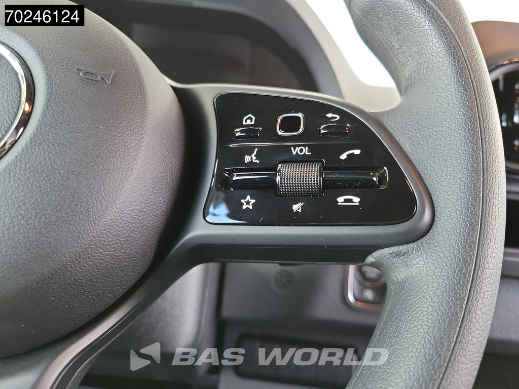 Mercedes-Benz Sprinter 515 CDI Automaat 1000kg Laadklep Zijdeur Dubbellucht Bakwagen MBUX Airco Cruise CarPlay DHollandia Euro6 Koffer Meubelbak 21m3 Airco Cruise control 18