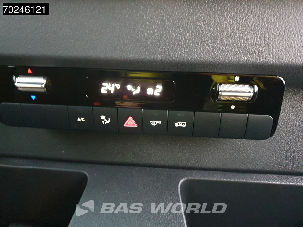 Mercedes-Benz Sprinter 515 CDI Automaat Laadklep Zijdeur Dubbellucht Bakwagen MBUX Airco Cruise MBUX Koffer Meubelbak 21m3 Airco Cruise control 15