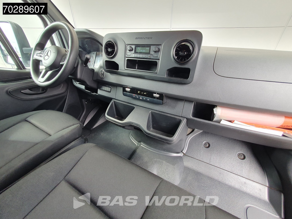 Mercedes-Benz Sprinter 515 CDI Laadklep Automaat Dubbellucht Bakwagen 150PK Airco Cruise Euro6 Meubelbak Koffer 20m3 Airco Cruise control 10