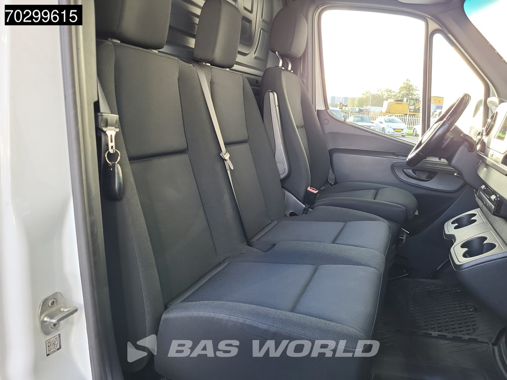 Mercedes-Benz Sprinter 516 CDI Dubbellucht Automaat 160PK L2H2 Navi Airco Cruise Camera MBUX CarPlay APK 04-2026 Euro6 L2 Airco Cruise control 12