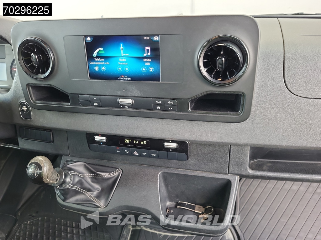 Mercedes-Benz Sprinter 516 CDI Kipper met Kist Dubbellucht 3,5t Trekhaak Airco Cruise Euro6 Kieper Benne Tipper Airco Trekhaak Cruise control 18