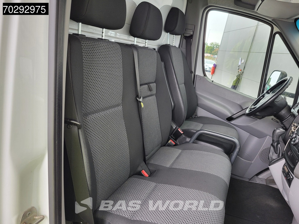 Mercedes-Benz Sprinter 516 CDI Laadklep Dubbellucht Automaat Trekhaak Bakwagen Airco Cruise DHollandia APK 06-2026 Euro6 Meubelbak Koffer 18m3 Airco Trekhaak Cruise control 13