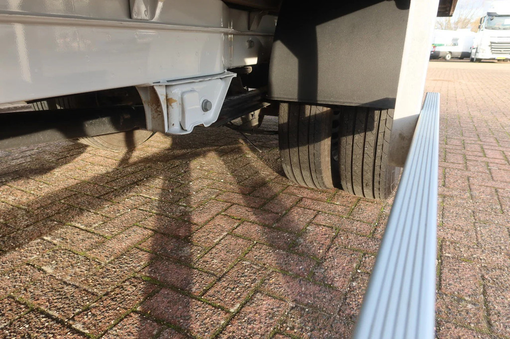 Mercedes-Benz Sprinter 519 CDI Bak + deuren, Montage /serviceauto + opstap + Imperial en opsteekrol C rijbewijs 13