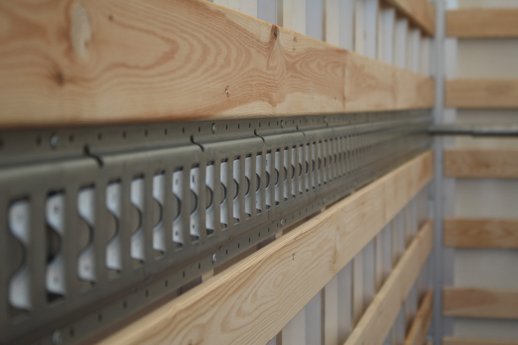 Mercedes-Benz Sprinter 519 1.9CDI 190pk Automaat | Navi Mbux10 | Geveerde stoel | DHollandia Laadklep 1000kg | Bakhoogte 2.3m | Zijdeur | Lease 1.201,- p/m 13