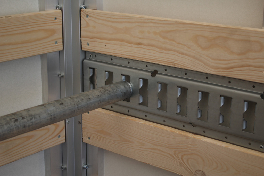 Mercedes-Benz Sprinter 519 1.9CDI 190pk Automaat | Navi Mbux10 | Geveerde stoel | DHollandia Laadklep 1000kg | Bakhoogte 2.3m | Zijdeur | Lease 1.201,- p/m 14