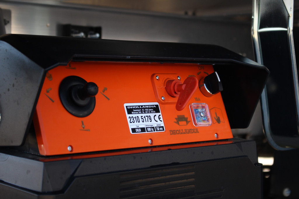 Mercedes-Benz Sprinter 519 1.9CDI 190pk Automaat | Navi Mbux10 | Geveerde stoel | DHollandia Laadklep 1000kg | Bakhoogte 2.3m | Zijdeur | Lease 1.201,- p/m 7