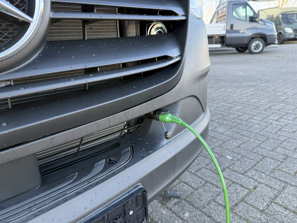 Mercedes-Benz Sprinter KOELWAGEN 317 1.9 CDI L2H2 RWD BPM VRIJ 18