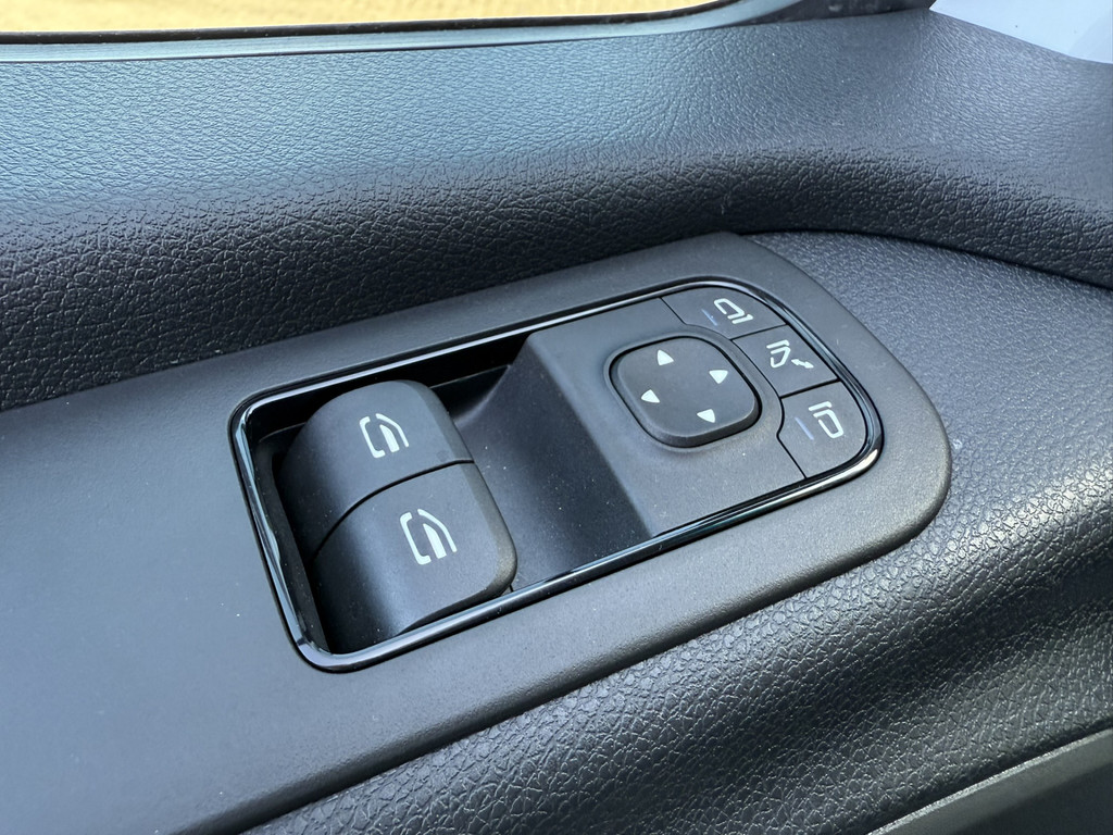 Mercedes-Benz Sprinter KOELWAGEN 317 1.9 CDI L2H2 RWD BPM VRIJ 7