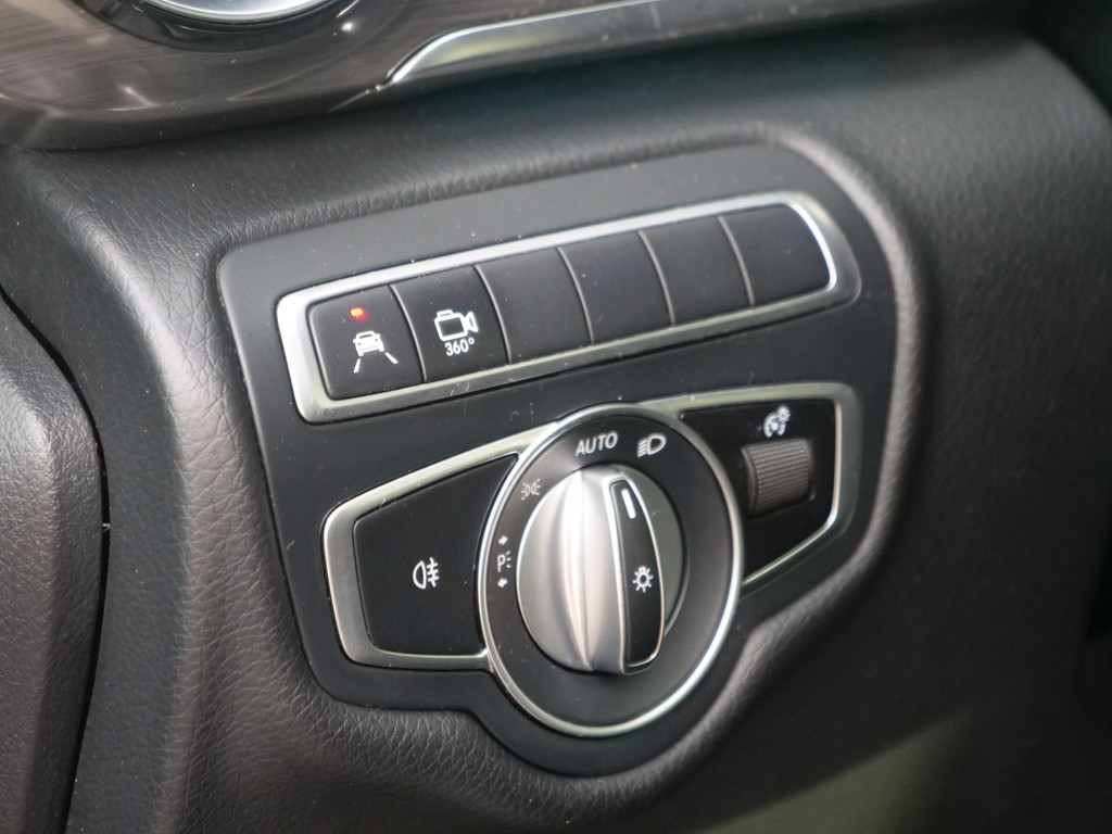 Mercedes-Benz V-klasse V300d | 7persoons | Exclusive | panorama | burmester | gekoelde stoelen | Vol!! 7