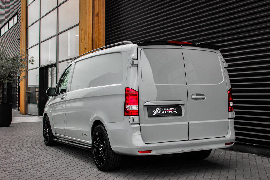 Mercedes-Benz VITO 119 CDI L2 4x4 SELECT LANG / BPM VRIJ / FULL BLACK OPS / VERLAAGD / AMG / SIDE-BARS / STUURVERWARMING / SPOILER 10