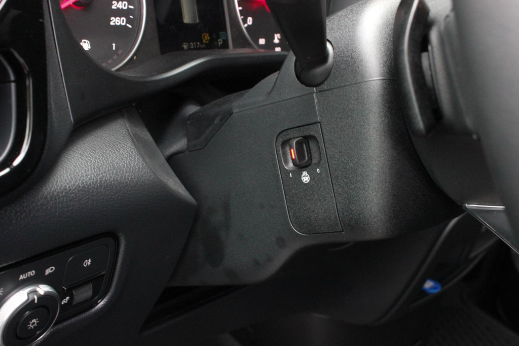 Mercedes-Benz VITO 119 CDI L2 4x4 SELECT LANG / BPM VRIJ / FULL BLACK OPS / VERLAAGD / AMG / SIDE-BARS / STUURVERWARMING / SPOILER 17