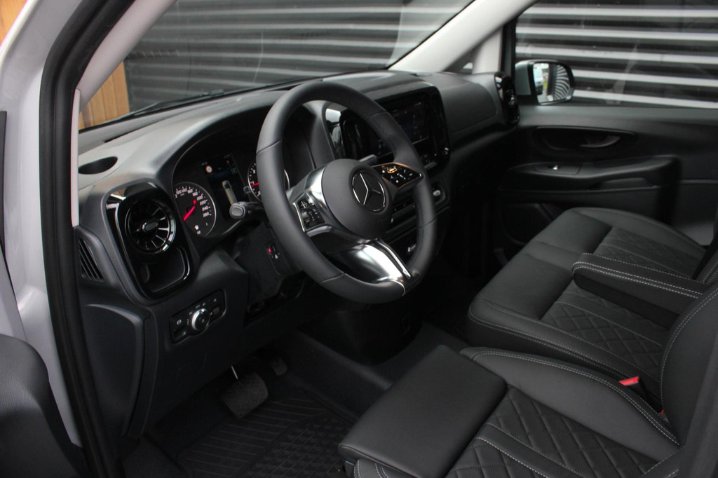 Mercedes-Benz VITO 119 CDI L2 4x4 SELECT LANG / BPM VRIJ / FULL BLACK OPS / VERLAAGD / AMG / SIDE-BARS / STUURVERWARMING / SPOILER 21