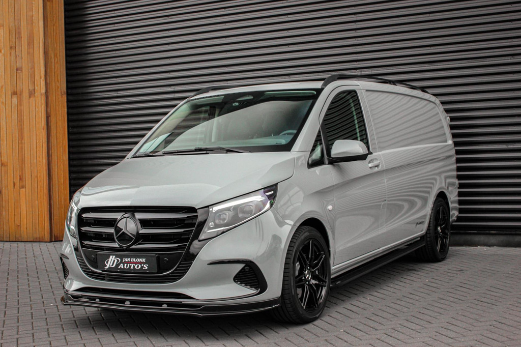 Mercedes-Benz VITO 119 CDI L2 4x4 SELECT LANG / BPM VRIJ / FULL BLACK OPS / VERLAAGD / AMG / SIDE-BARS / STUURVERWARMING / SPOILER 9