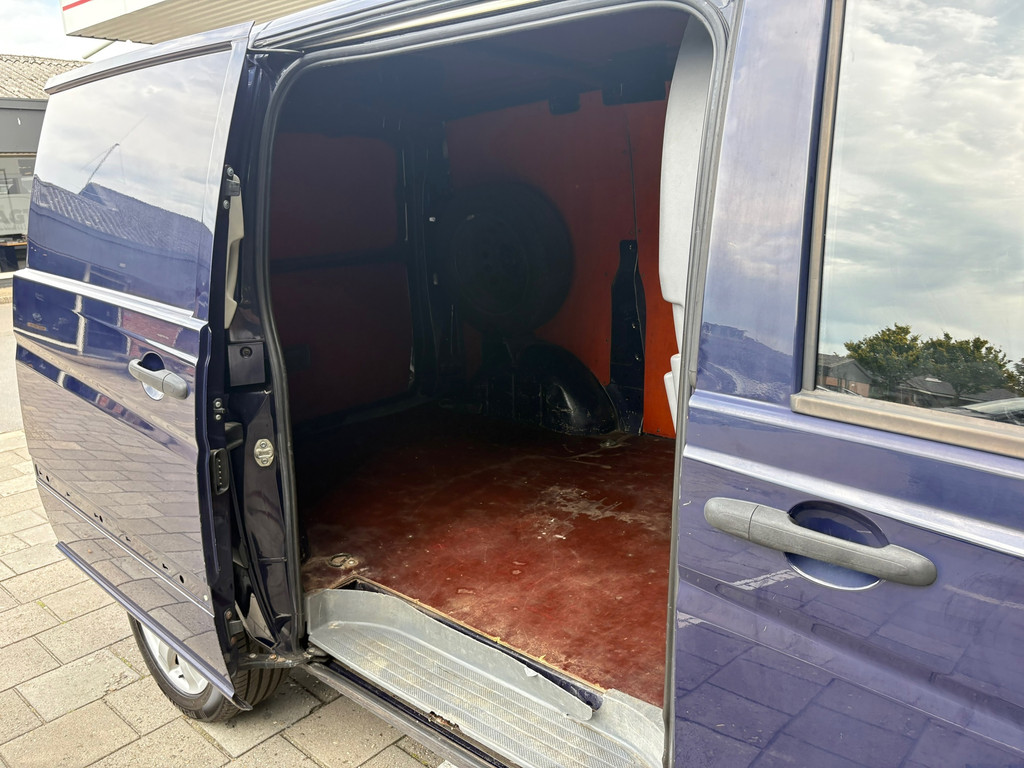 Mercedes-Benz Vito 109 CDI 320 Amigo|NAP|1e EIG|trekhaak met 2000KG trekgewicht|2 zitplaatsen|radio|elektrisch pakket 12