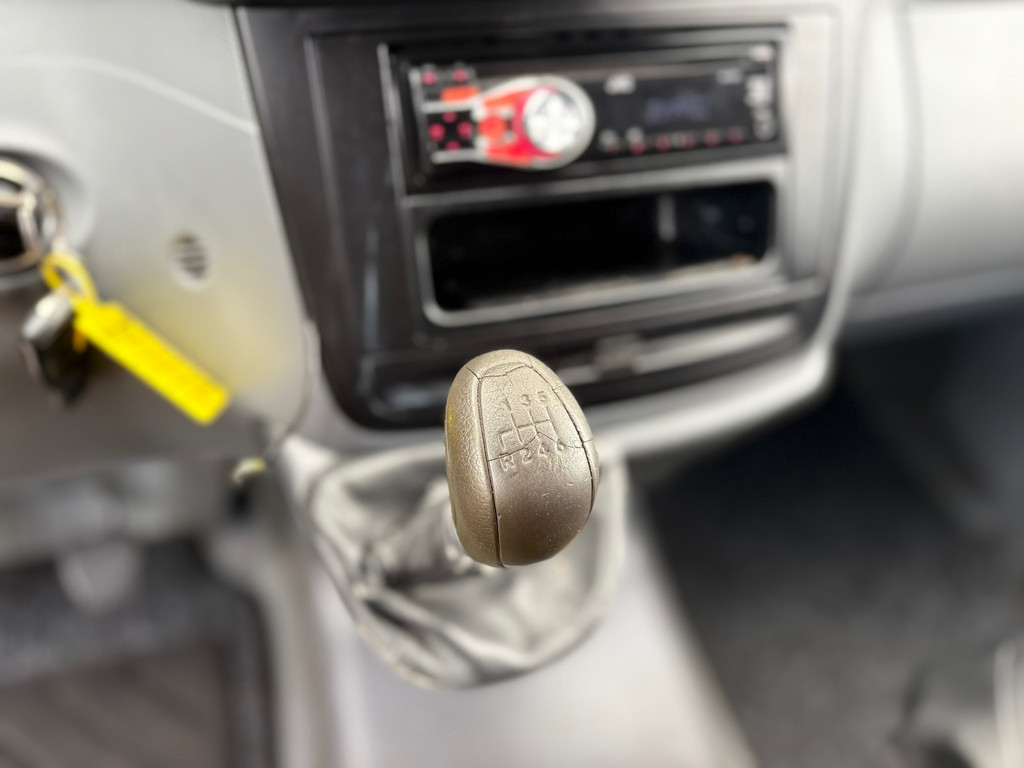 Mercedes-Benz Vito 109 CDI 320 Amigo|NAP|1e EIG|trekhaak met 2000KG trekgewicht|2 zitplaatsen|radio|elektrisch pakket 20