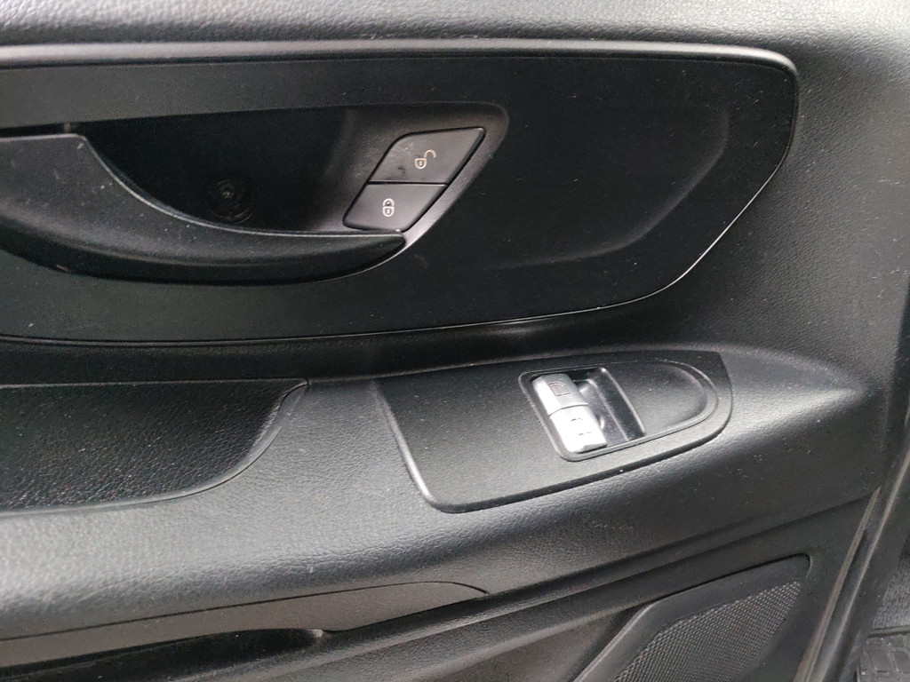 Mercedes-Benz Vito 109 CDI Functional Lang E6 13