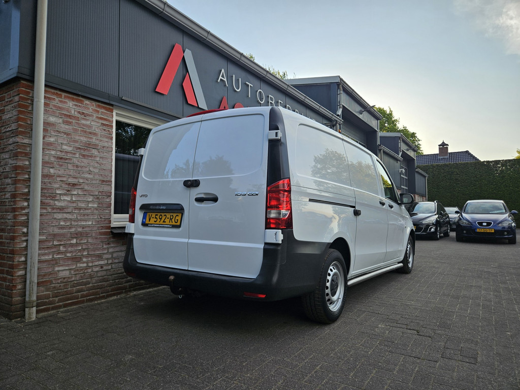 Mercedes-Benz Vito 109 CDI Functional Lang Trekhaak! Airco! NAP! Navigatie! Achterdeuren! 3-Zitplaatsen! 15