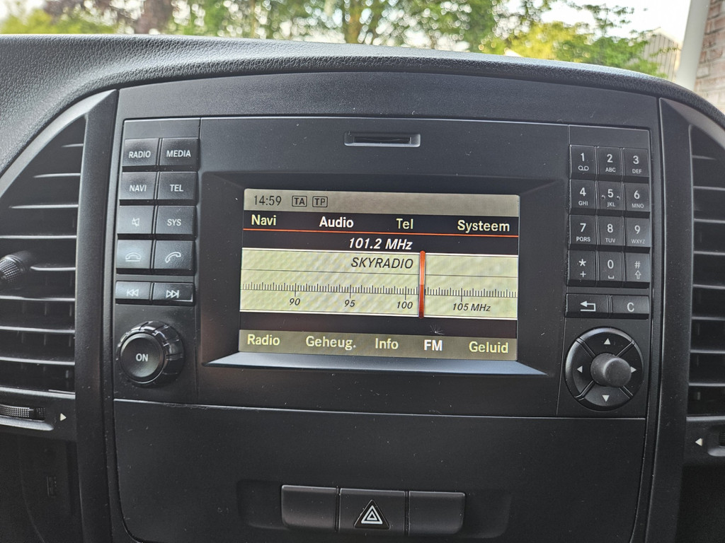 Mercedes-Benz Vito 109 CDI Functional Lang Trekhaak! Airco! NAP! Navigatie! Achterdeuren! 3-Zitplaatsen! 21