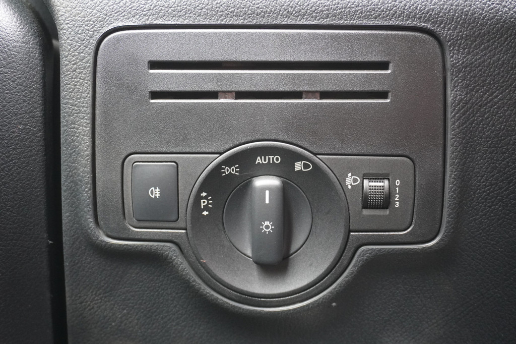 Mercedes-Benz Vito 109 CDI Lang EURO 6 - Airco - Trekhaak - €11.900,- Excl. 12