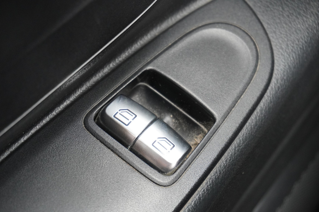 Mercedes-Benz Vito 109 CDI Lang EURO 6 - Airco - Trekhaak - €11.900,- Excl. 13
