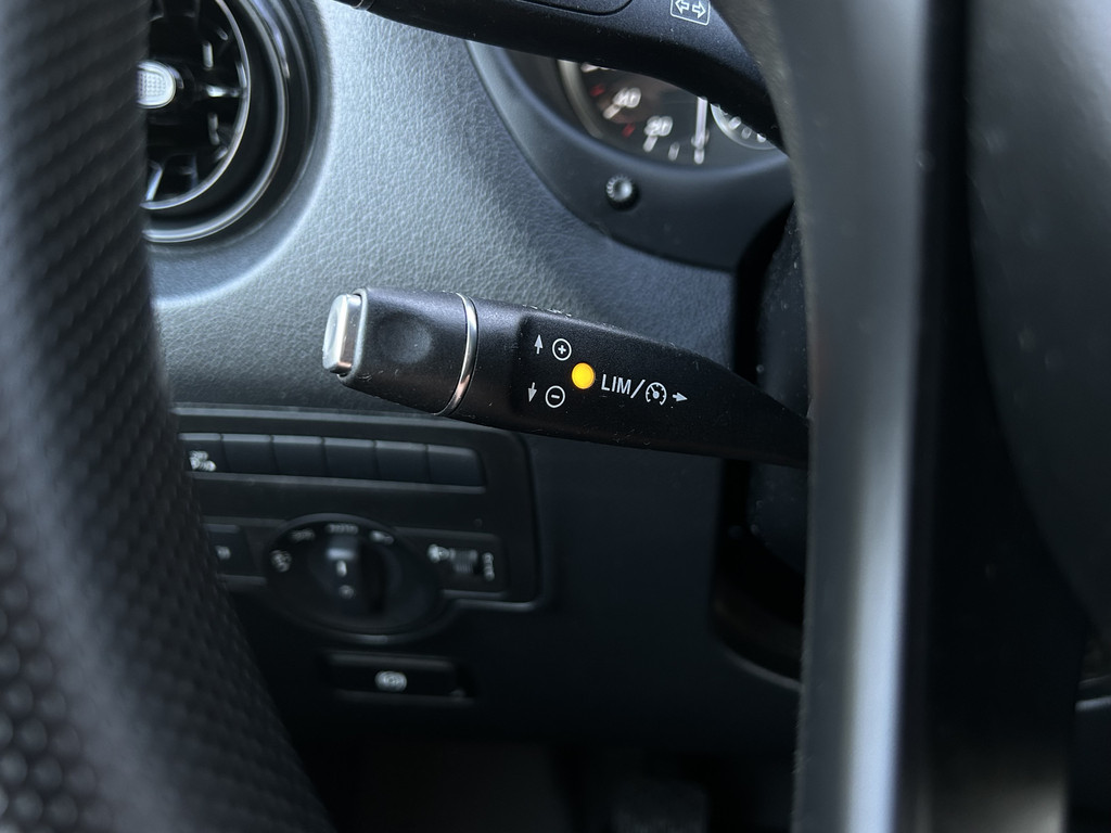 Mercedes-Benz Vito 110 CDI 102 PK RWD / L2H1 / 1e EIGENAAR / TREKHAAK / 50.667 KM !! / AIRCO / CRUISE / BLUETOOTH 10