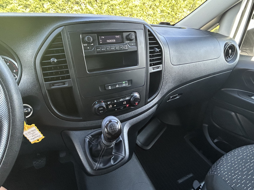 Mercedes-Benz Vito 110 CDI 102 PK RWD / L2H1 / 1e EIGENAAR / TREKHAAK / 50.667 KM !! / AIRCO / CRUISE / BLUETOOTH 12