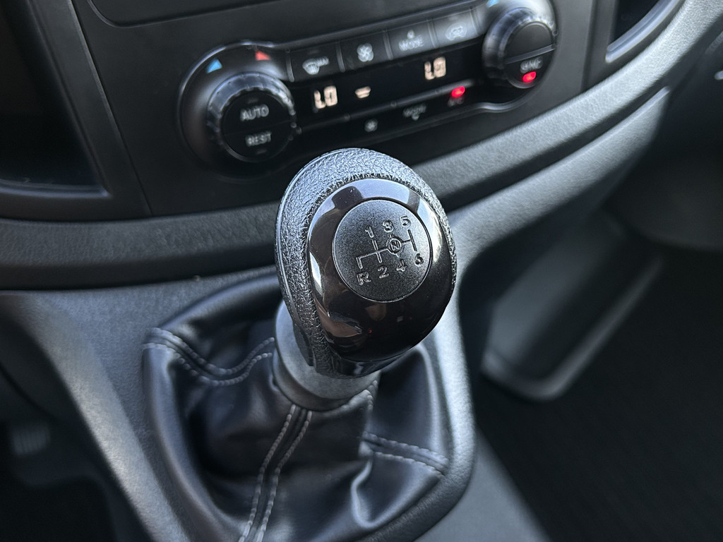 Mercedes-Benz Vito 110 CDI 102 PK RWD / L2H1 / 1e EIGENAAR / TREKHAAK / 50.667 KM !! / AIRCO / CRUISE / BLUETOOTH 15