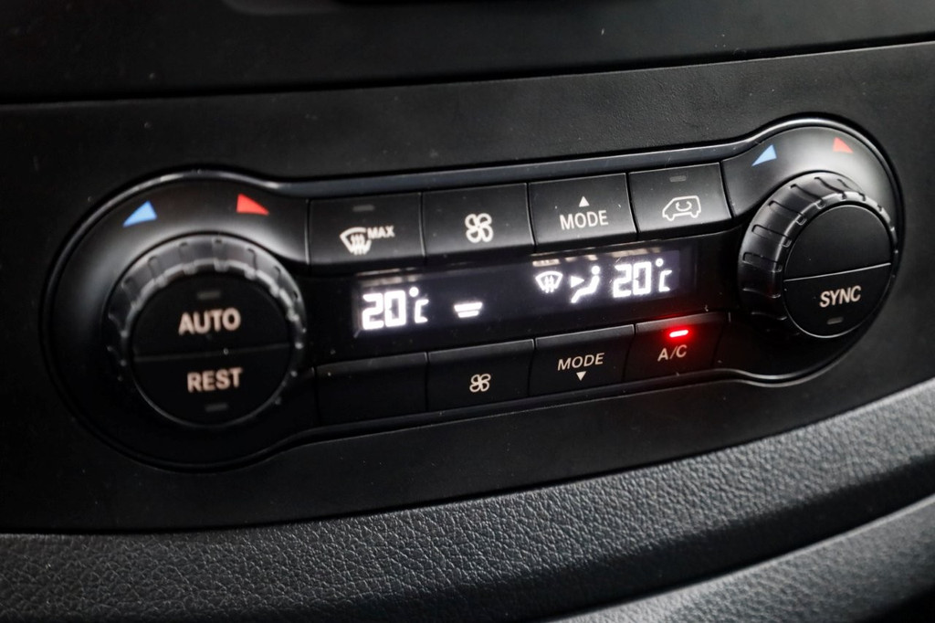 Mercedes-Benz Vito 110 CDI 102pk RWD Lang Airco/Navi/Camera 09-2022 15