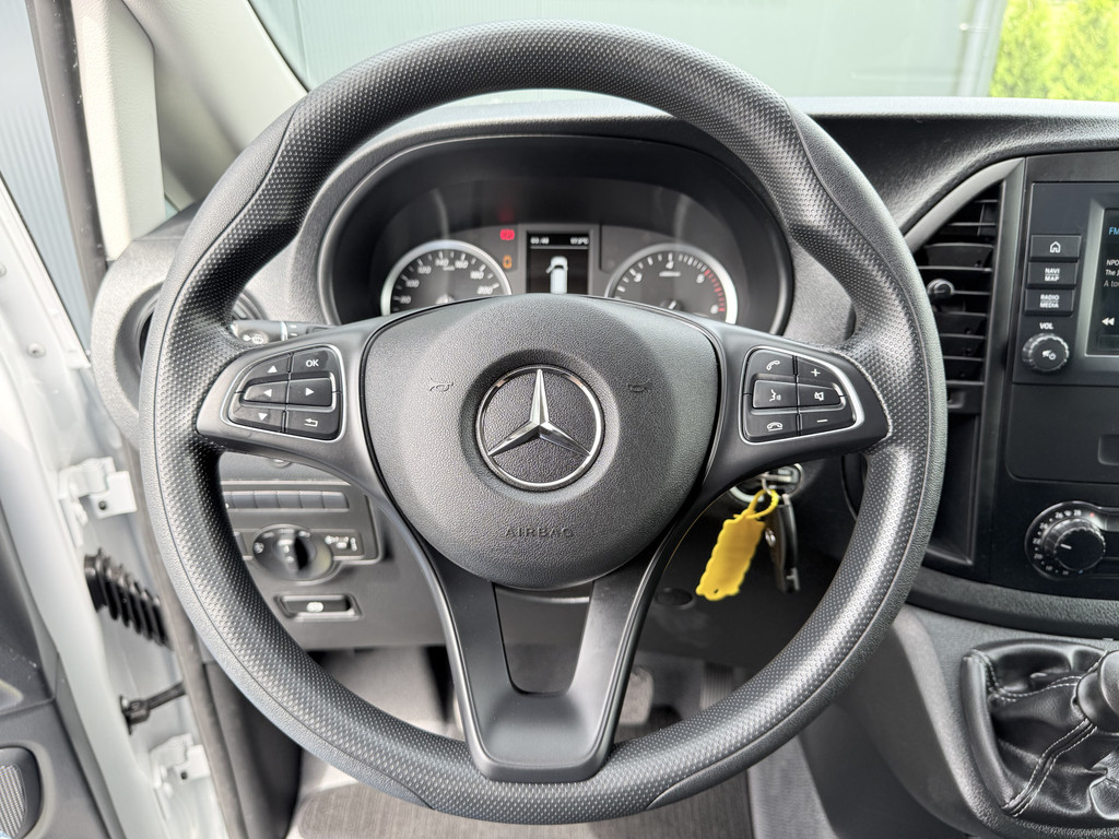 Mercedes-Benz Vito 110 CDI / L2H1 / 1e EIG. / UNIEKE SORTIMO INRICHTING / 2x SCHUIFDEUR / **9.446 KM** / 3-ZITS 21