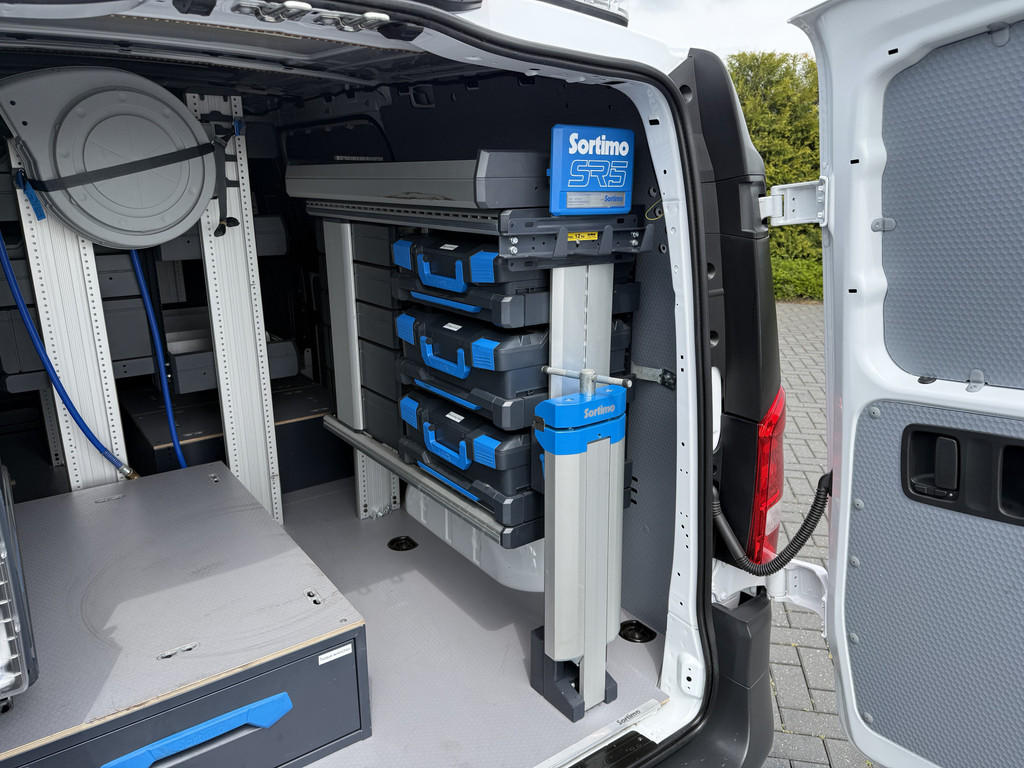 Mercedes-Benz Vito 110 CDI / L2H1 / 1e EIG. / UNIEKE SORTIMO INRICHTING / 2x SCHUIFDEUR / **9.446 KM** / 3-ZITS 9