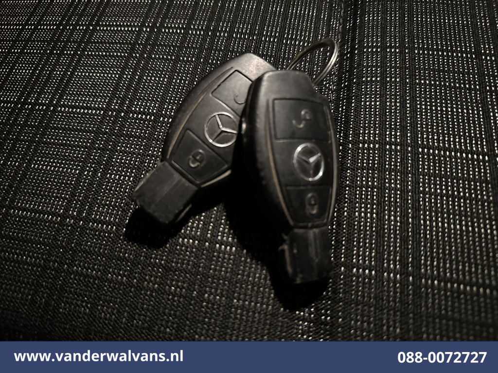 Mercedes-Benz Vito 110 CDI L2H1 Euro6 Airco | Imperiaal | Trekhaak | Navigatie | Camera Parkeersensoren, Bijrijdersbank 17